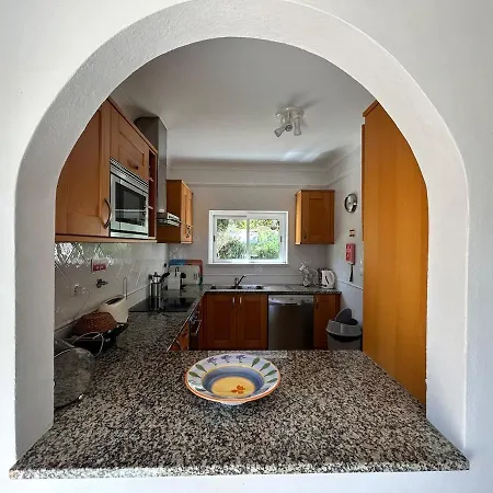 Luxury 4 Bedroom Algarve With Private Pool *