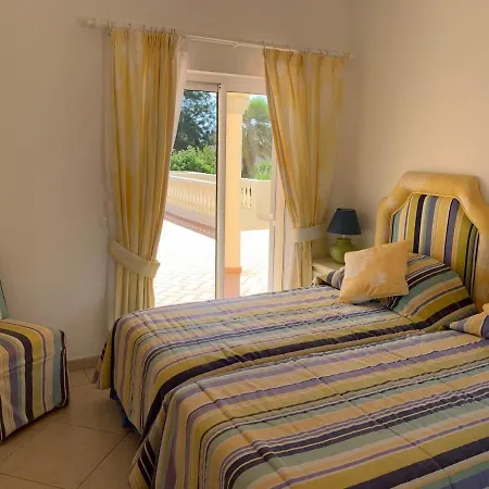 Luxury 4 Bedroom Algarve With Private Pool * 부덴스